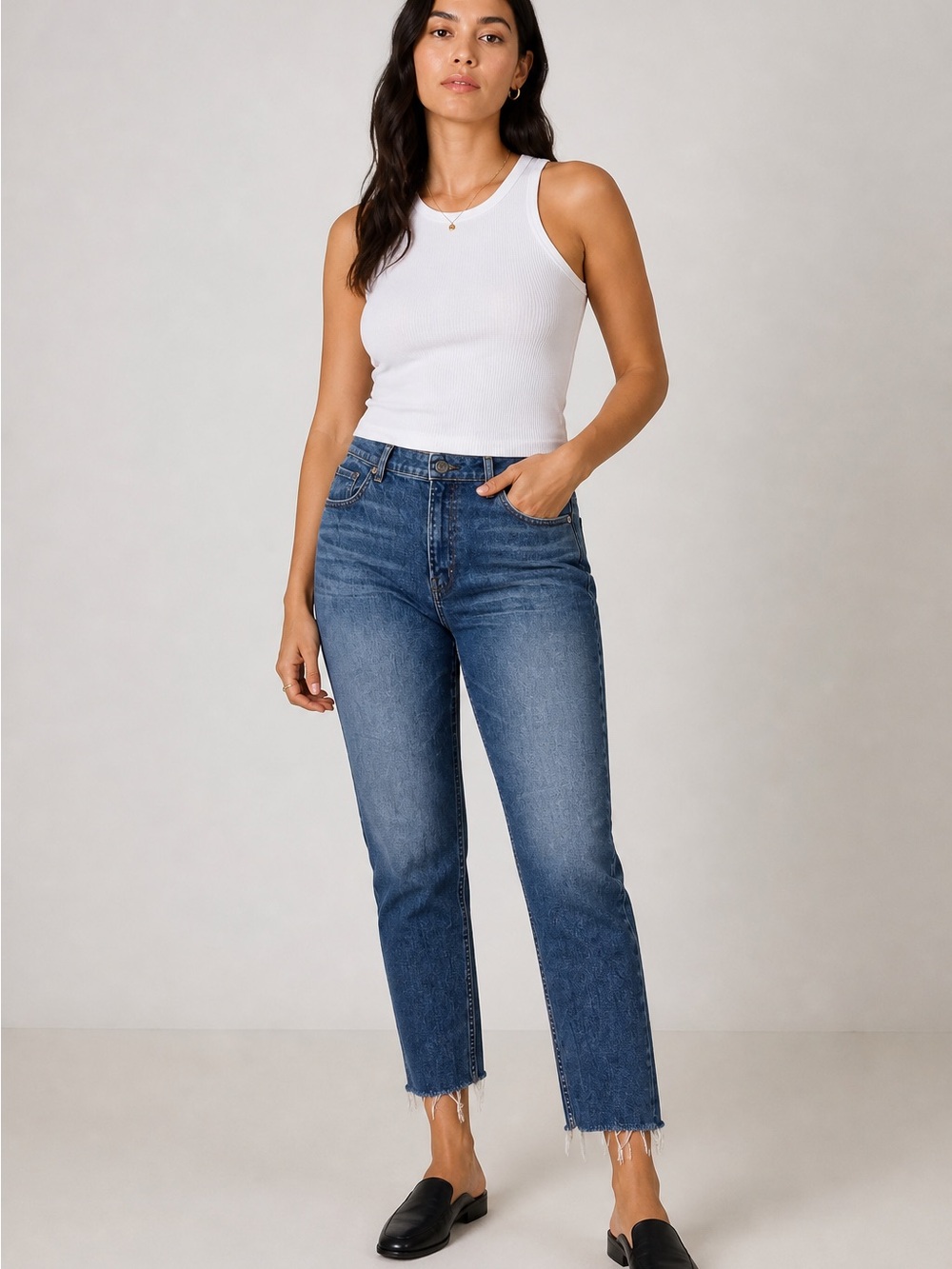 Everlane The Curvy Cheeky Straight Leg High Rise Fray Hem Jeans Size 31”